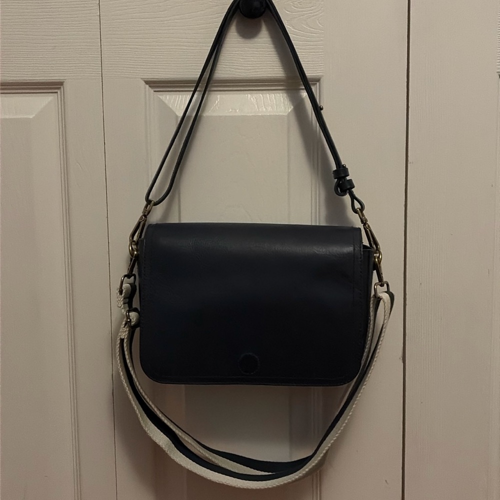 Madewell Transport Flap Shoulder Bag - Navy